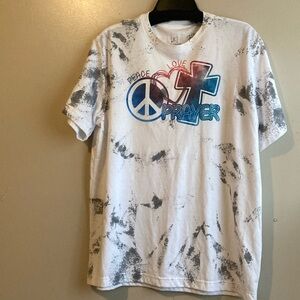 George Tee size large 42-44 tie-dye white and gray.